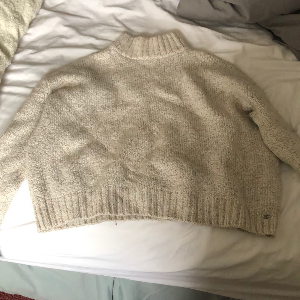 American Eagle cropped mock neck sweater